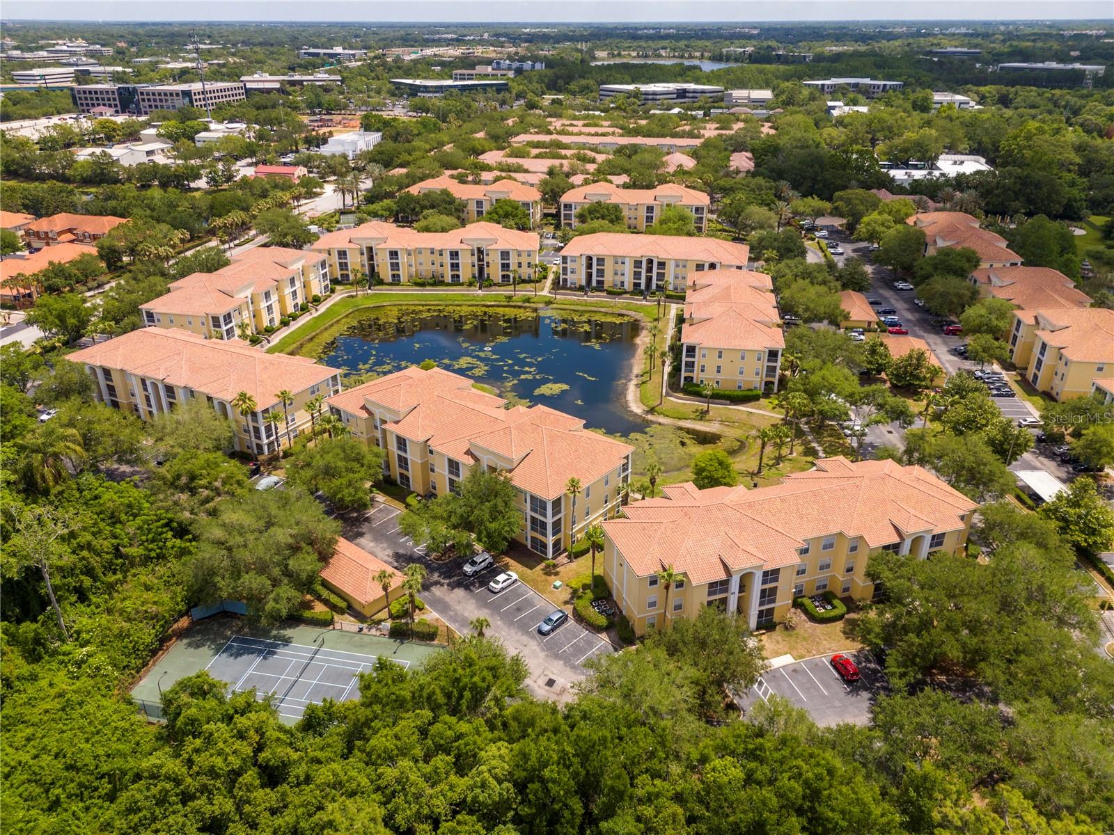VISCONTI WEST CONDOMINIUM - Residential