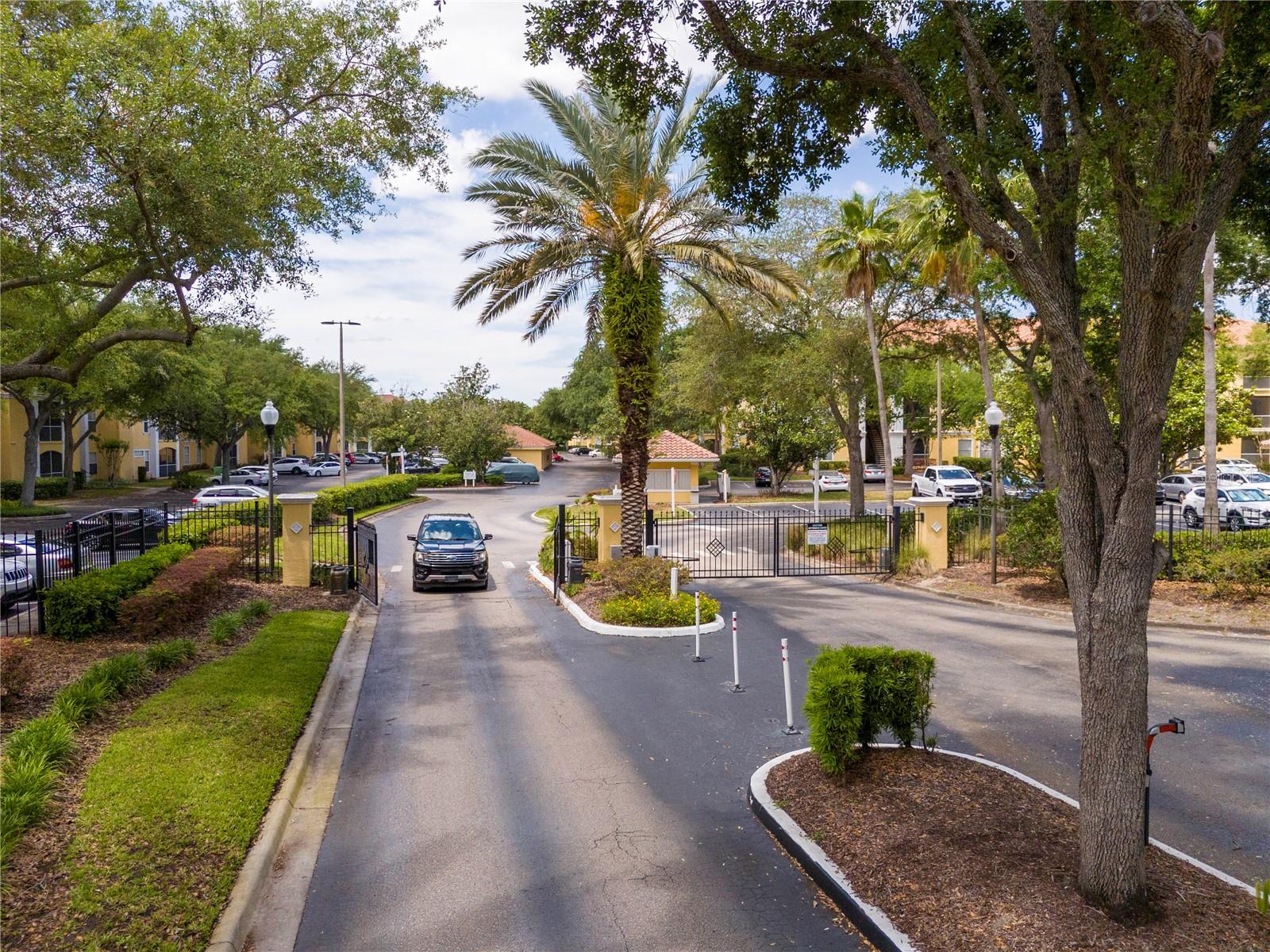 VISCONTI WEST CONDOMINIUM - Residential