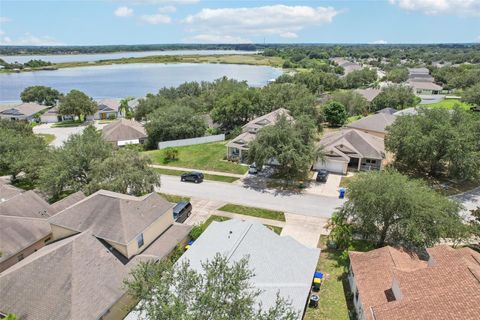 A home in TAVARES