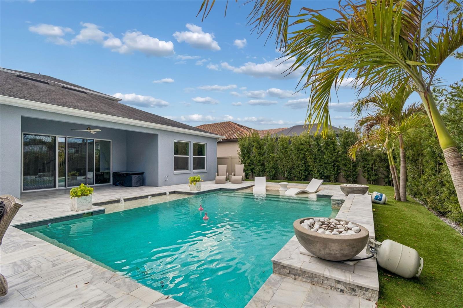 PROMENADE AT LAKE PARK PH - Residential