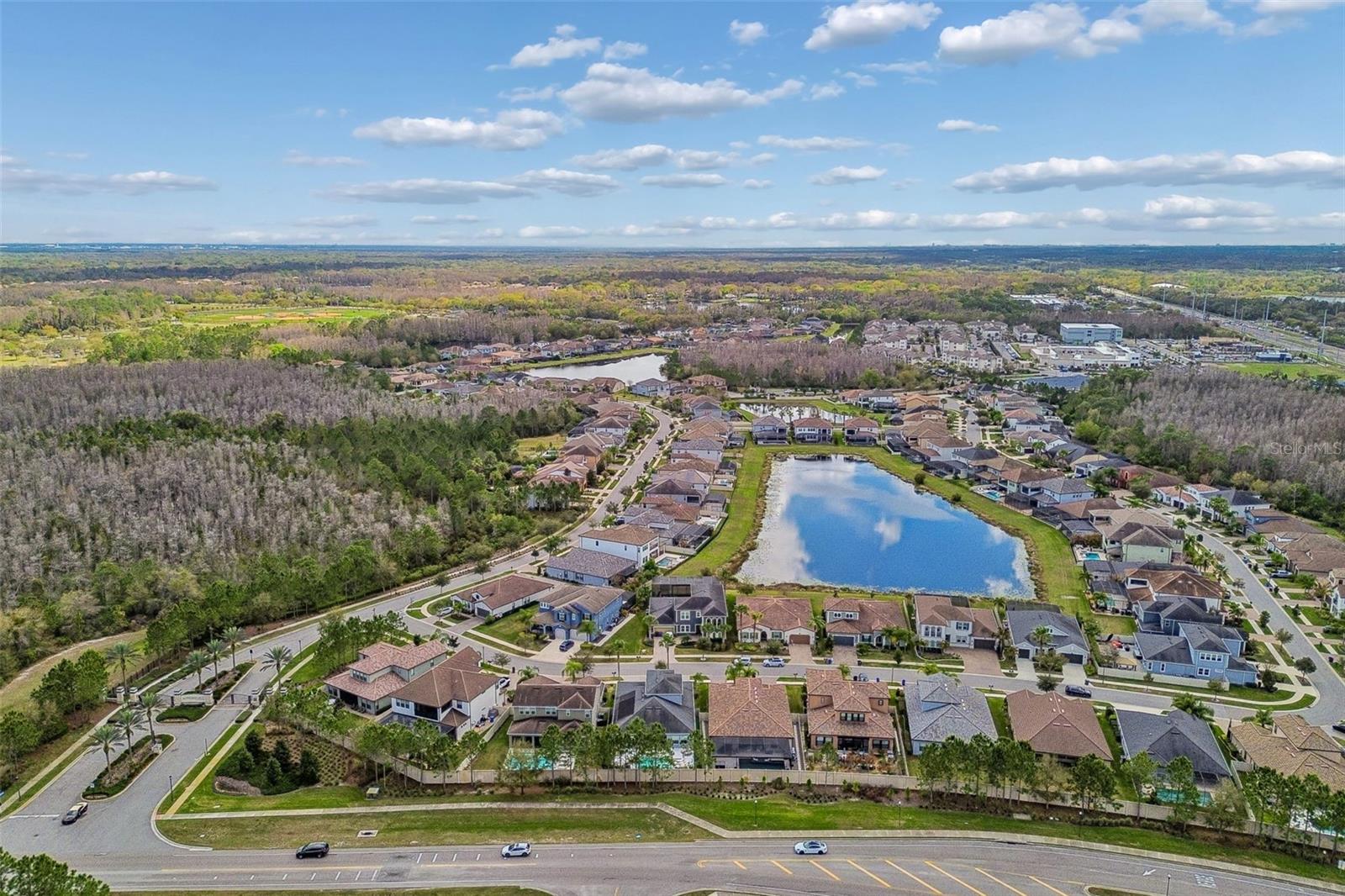 PROMENADE AT LAKE PARK PH - Residential