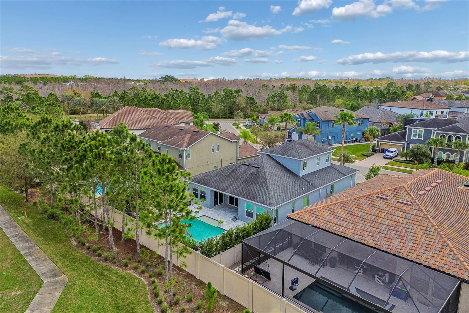 PROMENADE AT LAKE PARK PH - Residential