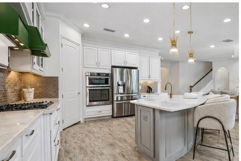 PROMENADE AT LAKE PARK PH - Residential