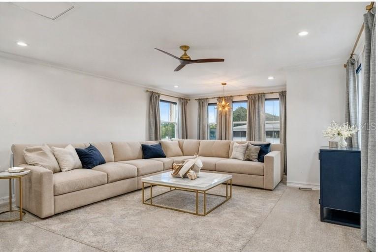 PROMENADE AT LAKE PARK PH - Residential