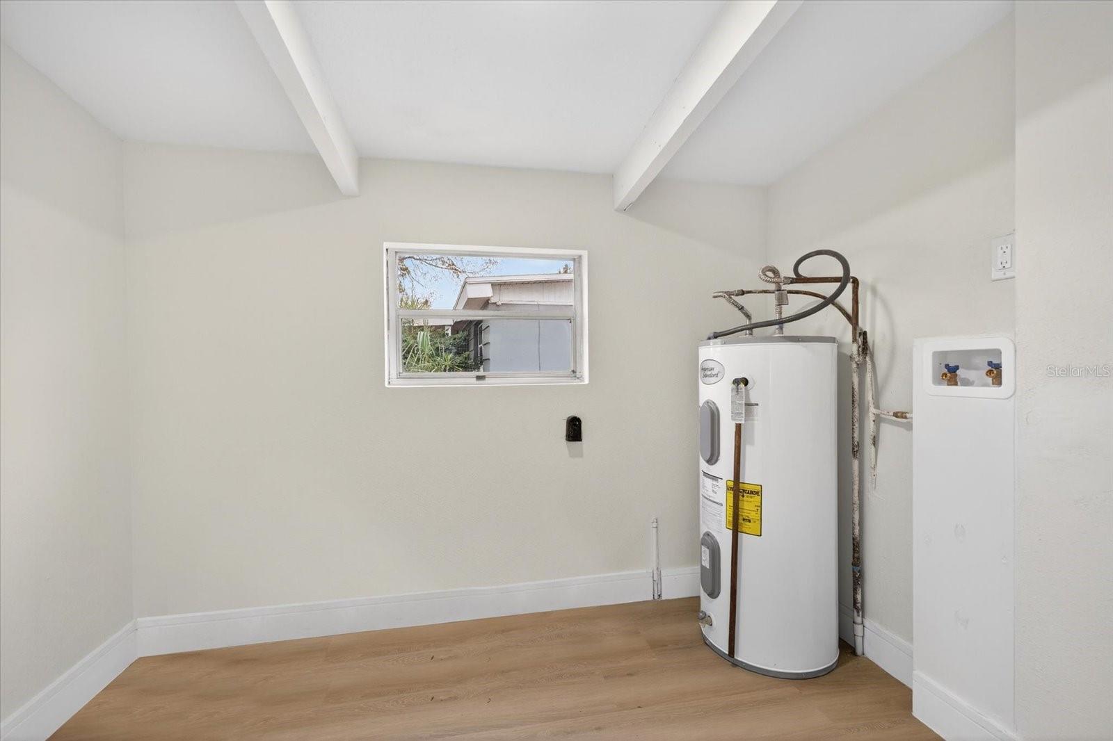 GANDY MANOR ESTATES - Residential