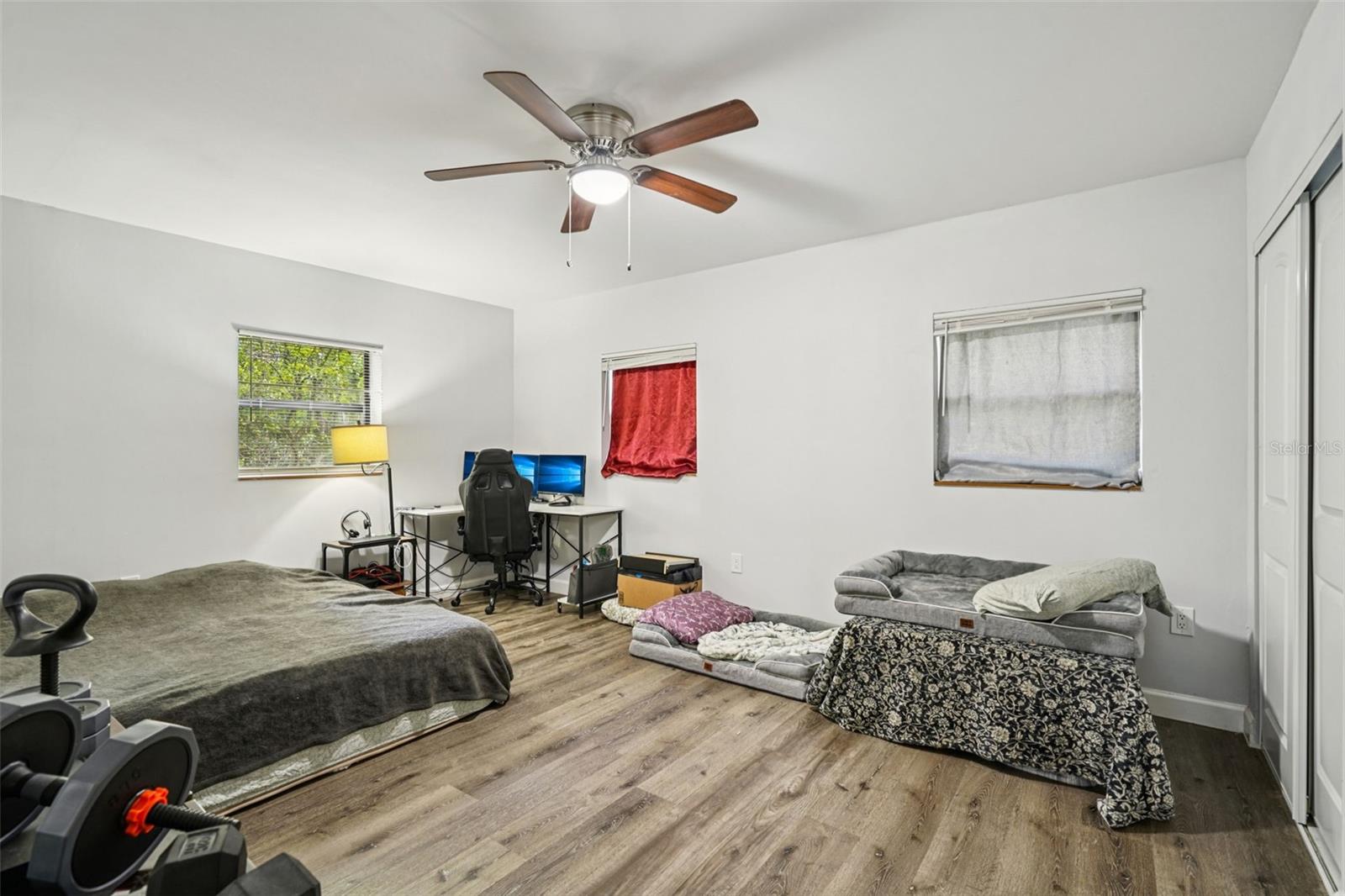 SHERWOOD FOREST UNREC - Residential