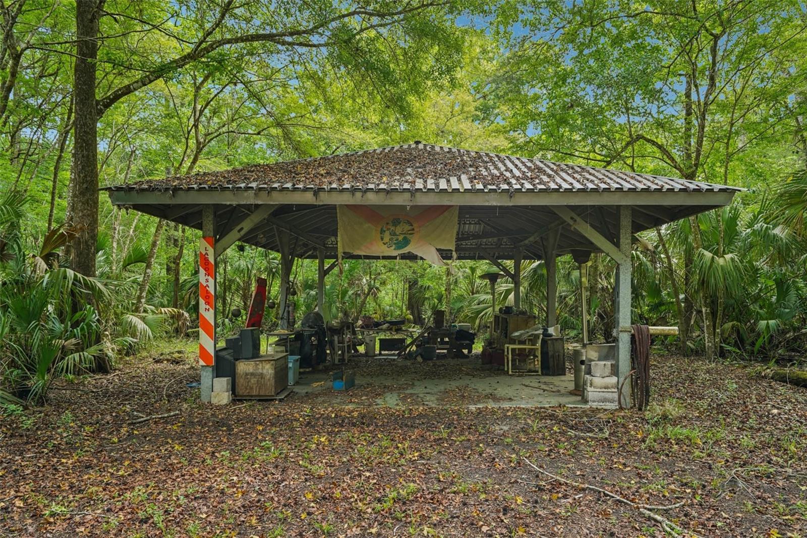 SHERWOOD FOREST UNREC - Residential