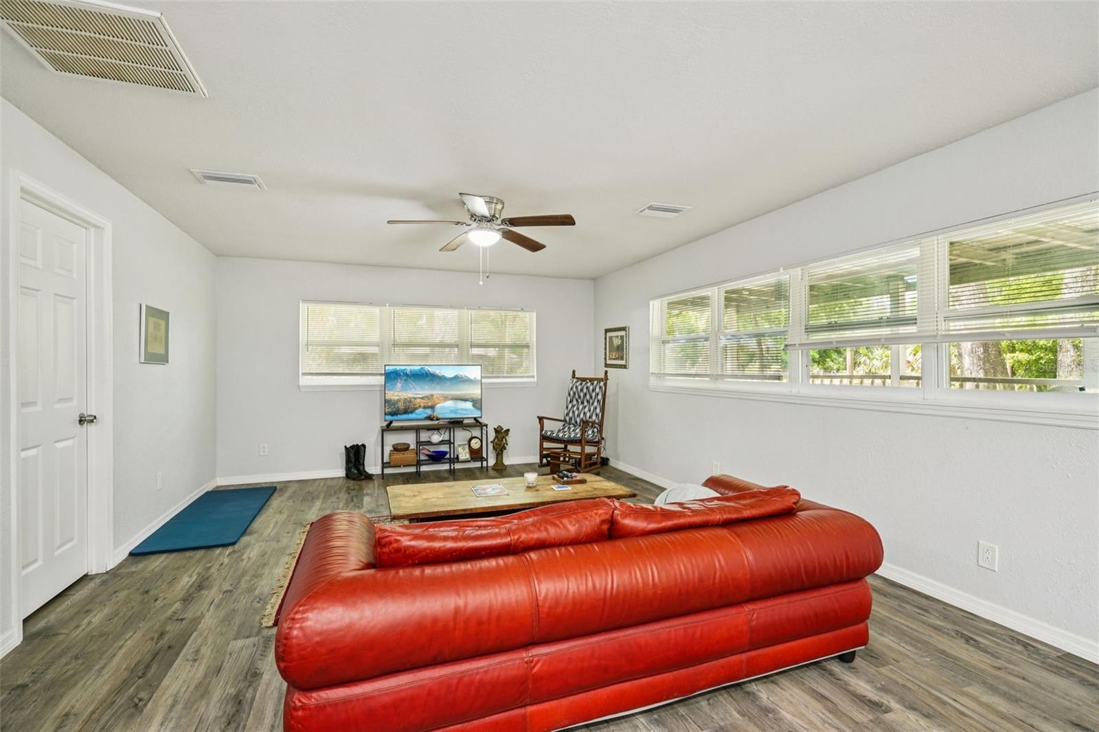 SHERWOOD FOREST UNREC - Residential