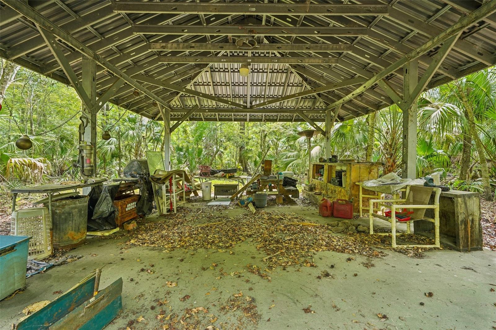 SHERWOOD FOREST UNREC - Residential