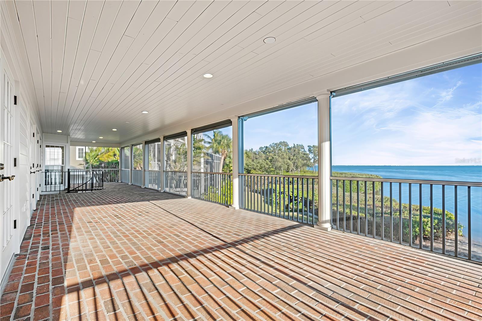 TIDY ISLAND PH II - Residential