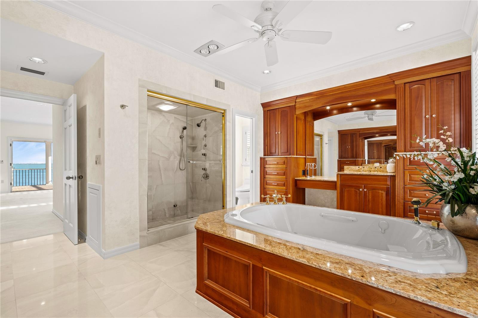 TIDY ISLAND PH II - Residential