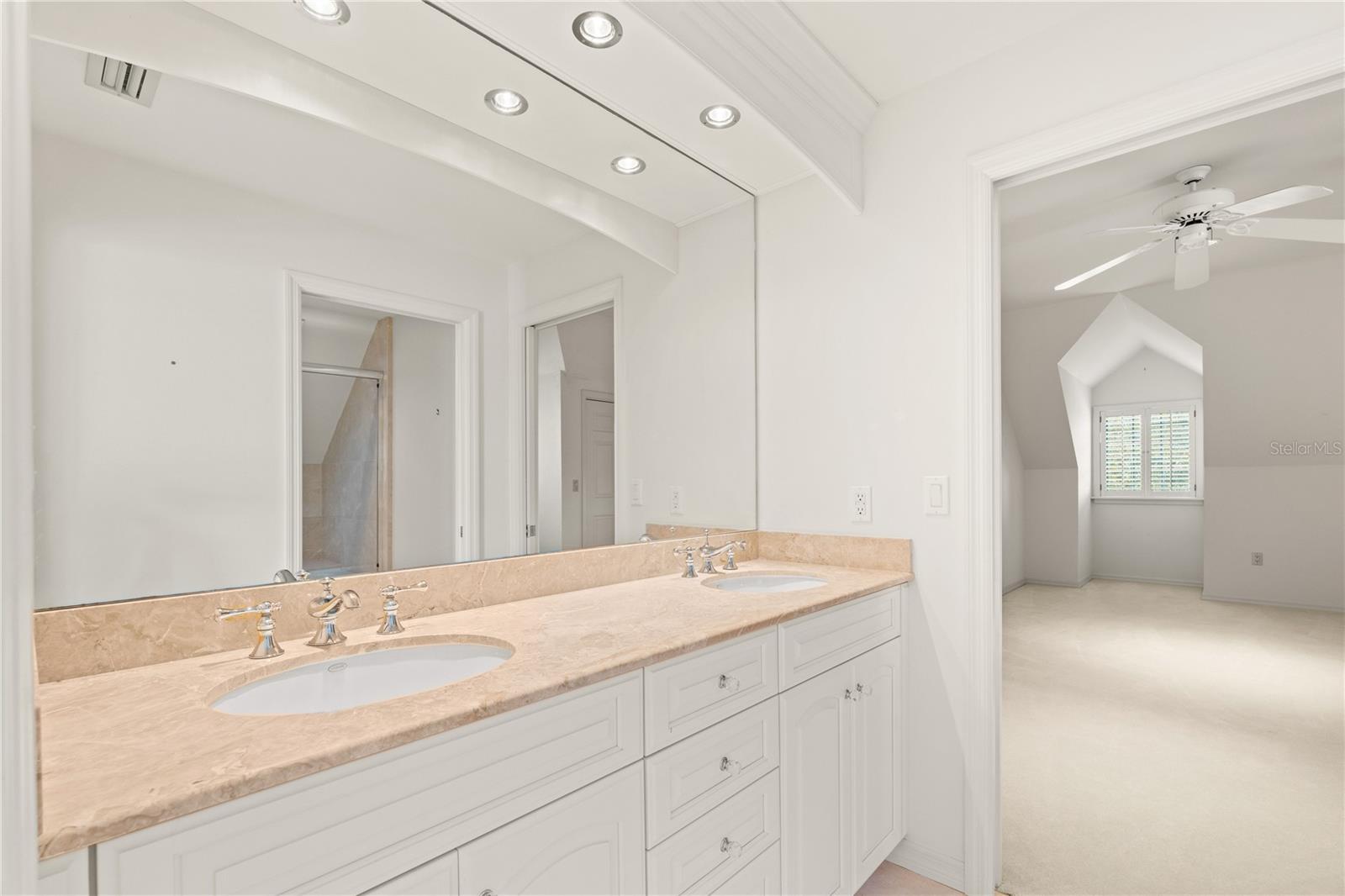 TIDY ISLAND PH II - Residential