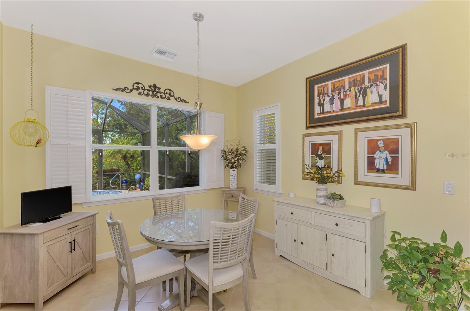 RIVERWOOD - Residential