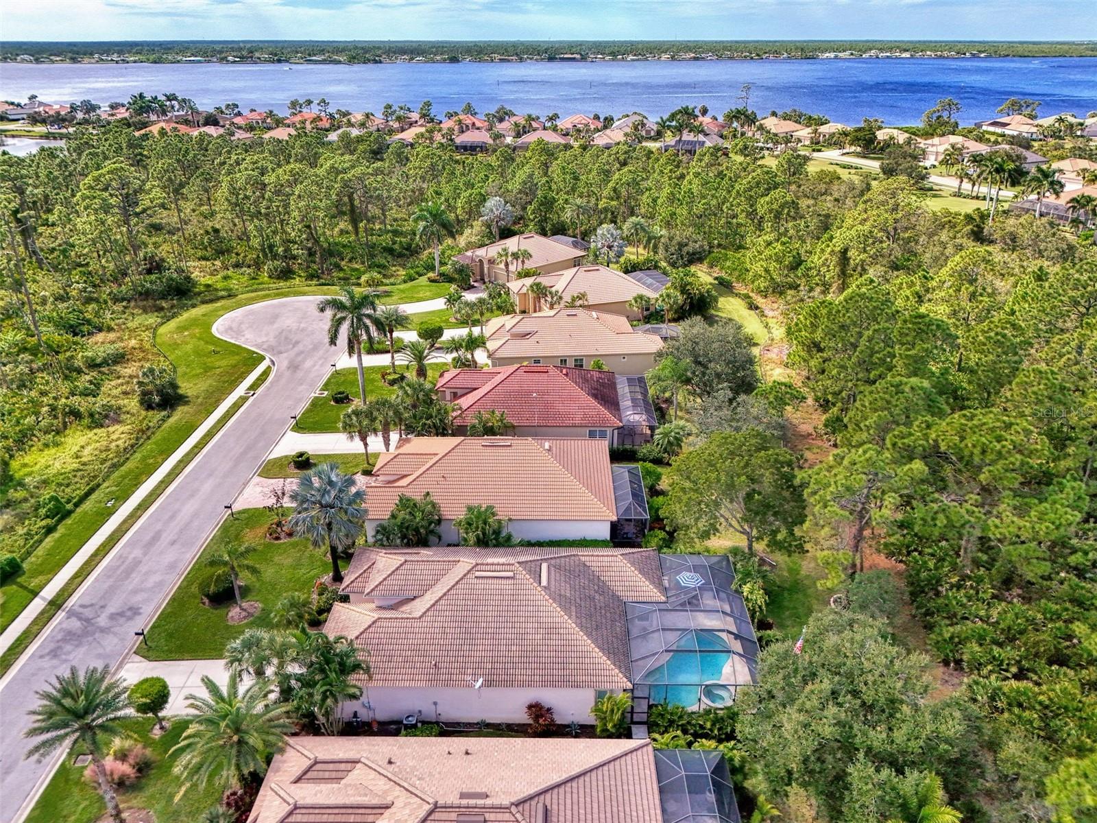 RIVERWOOD - Residential