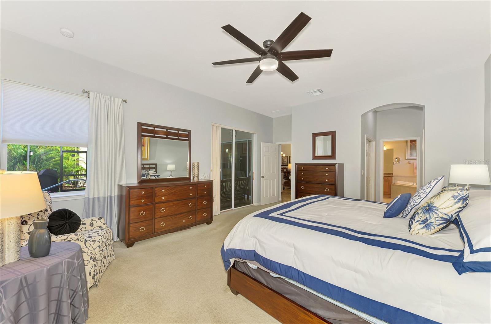 RIVERWOOD - Residential