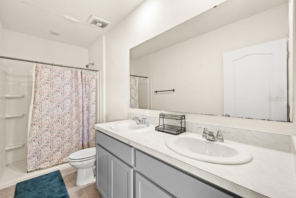 THOMPSON GROVE - Residential