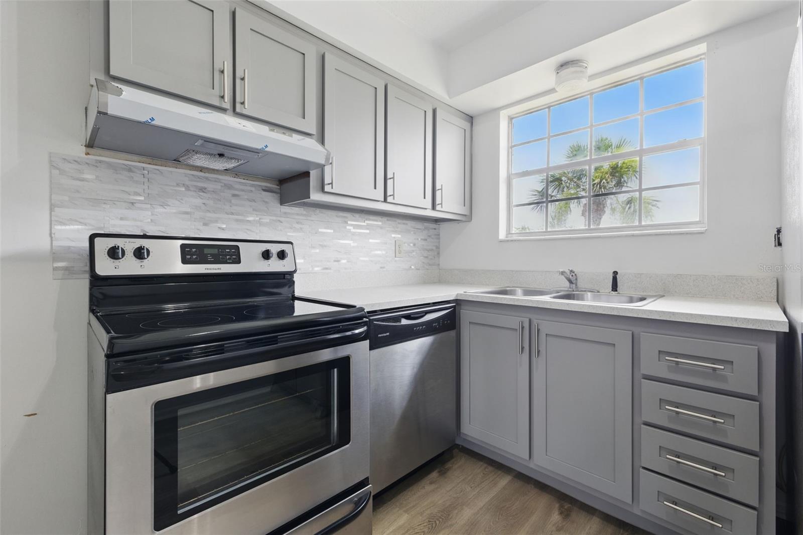 3580 38TH AVENUE S 95