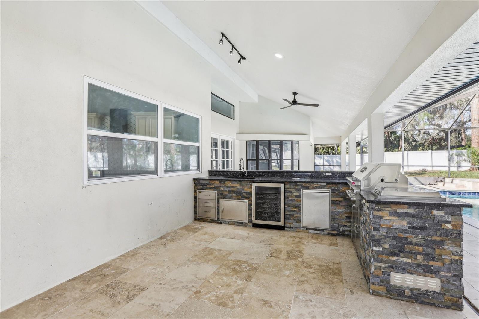 EMERALD CREEK - Residential