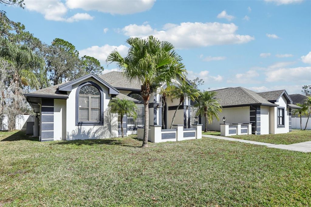 Photo of 1010 Emerald Creek Drive, Valrico, FL 33596 (MLS # TB8409382)