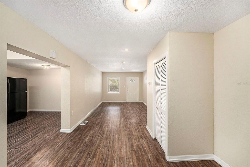 Photo of 626 Belleview Boulevard, Clearwater, FL 33756 (MLS # O6300492)