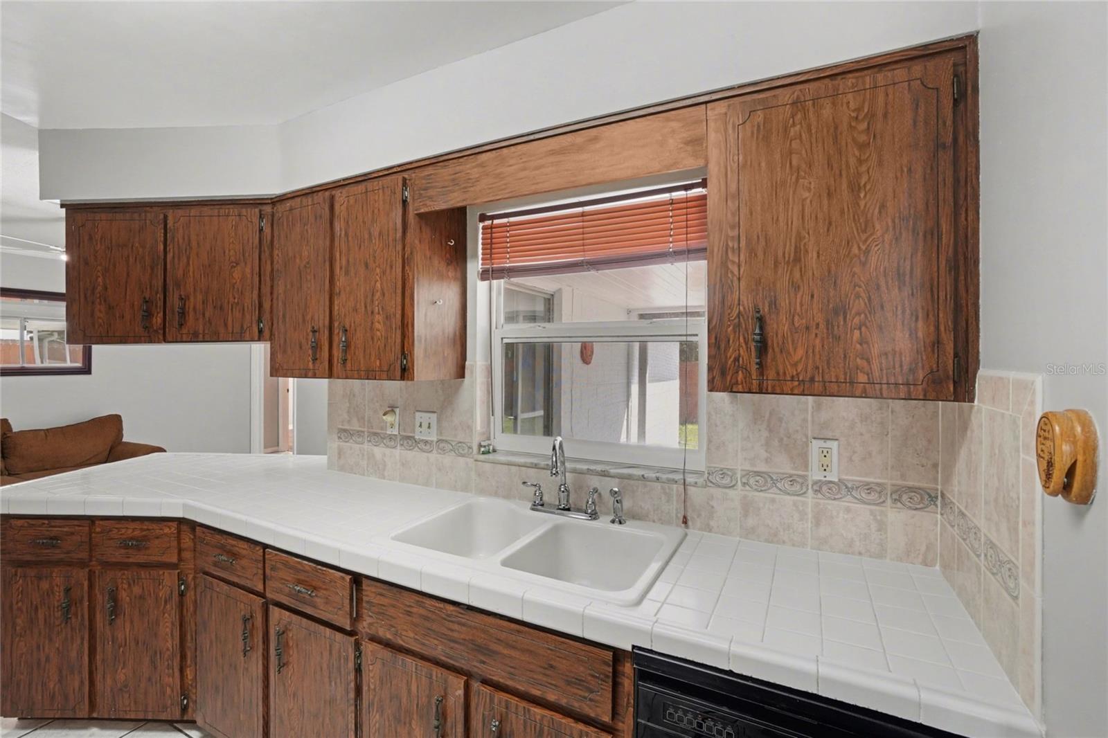 IMPERIAL ESTATES - Residential