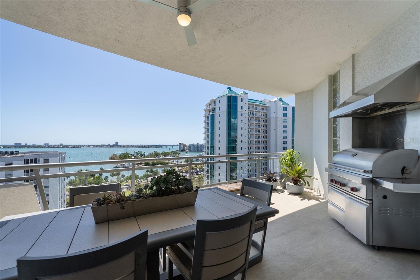 THE SAVOY ON PALM - Residential