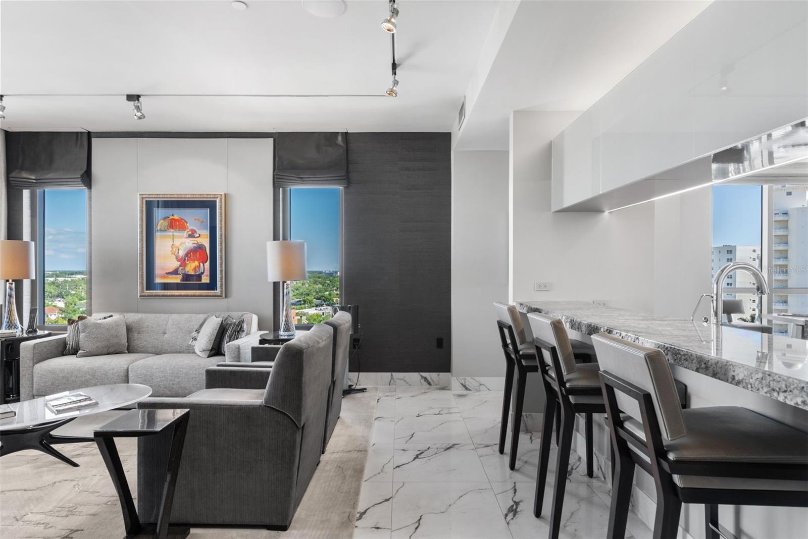THE SAVOY ON PALM - Residential