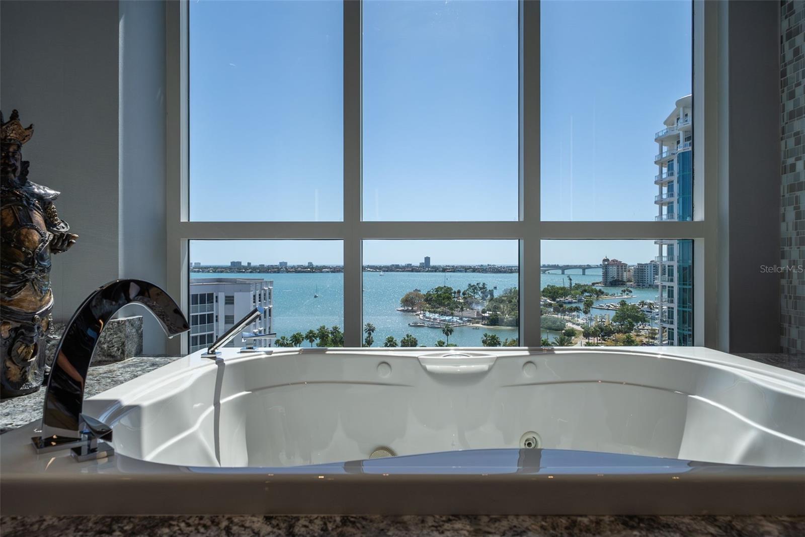 THE SAVOY ON PALM - Residential