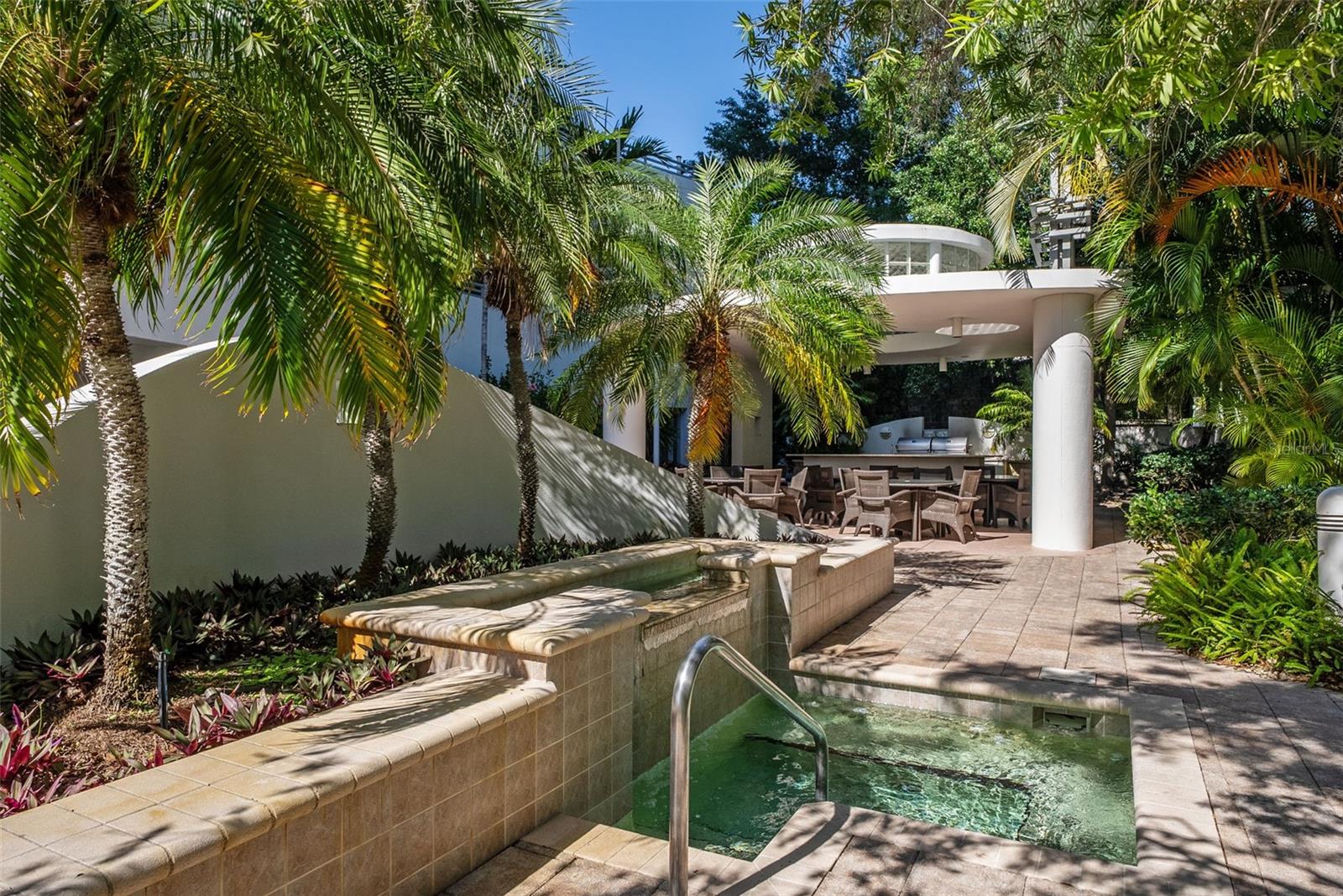 THE SAVOY ON PALM - Residential