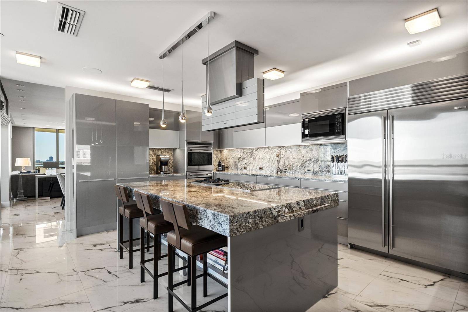 THE SAVOY ON PALM - Residential