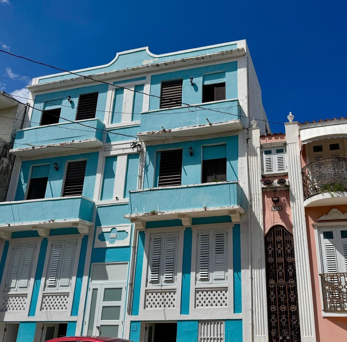 PUERTA DE TIERRA SECTOR - Commercial Sale