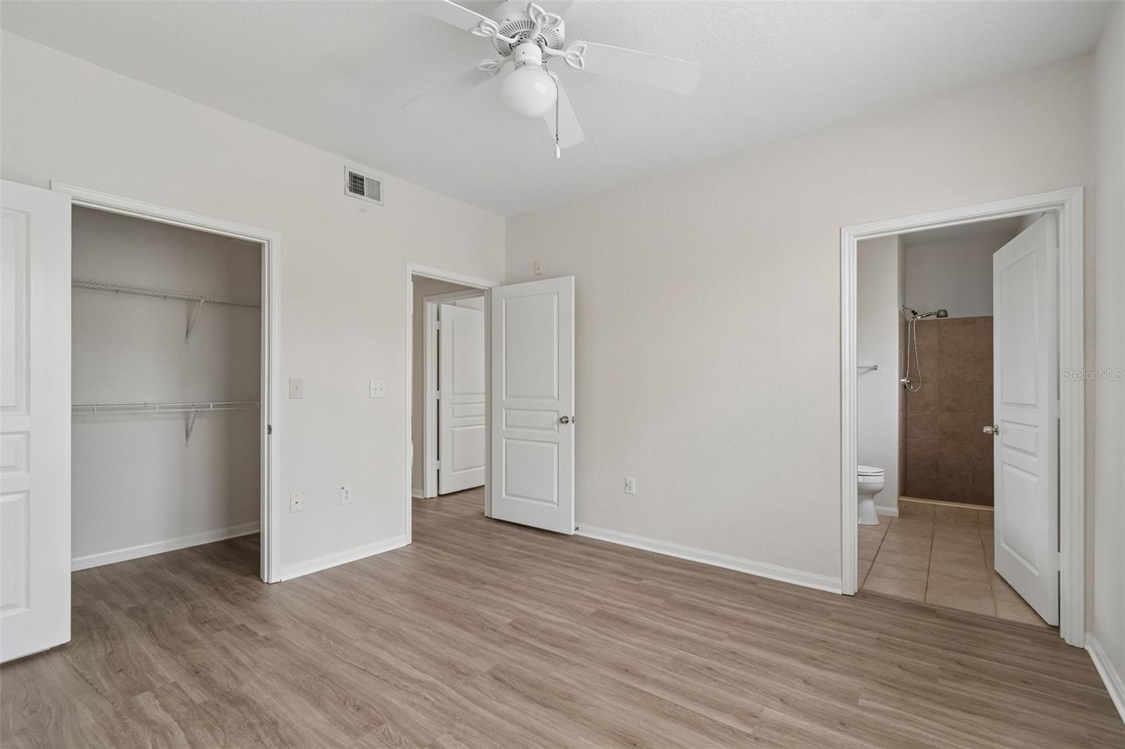 OXFORD PLACE AT TAMPA PALMS A - Residential Lease