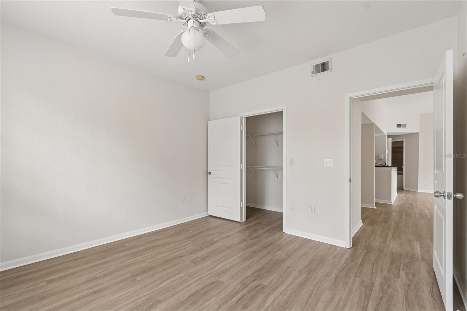 OXFORD PLACE AT TAMPA PALMS A - Residential Lease