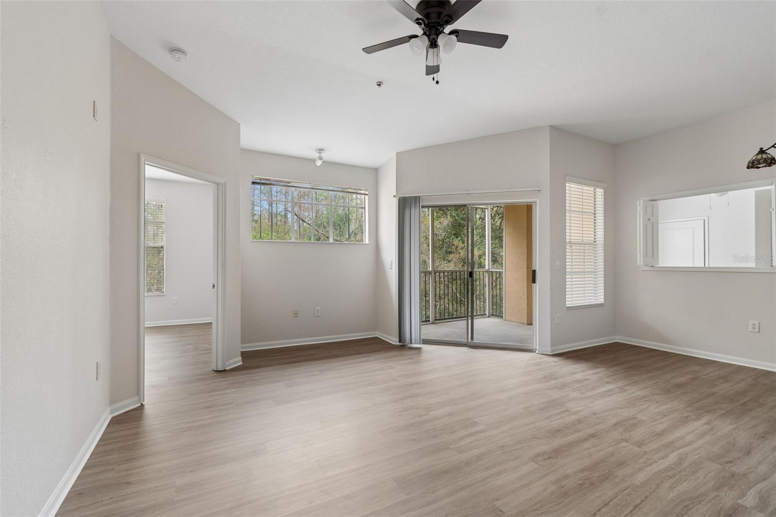 OXFORD PLACE AT TAMPA PALMS A - Residential Lease