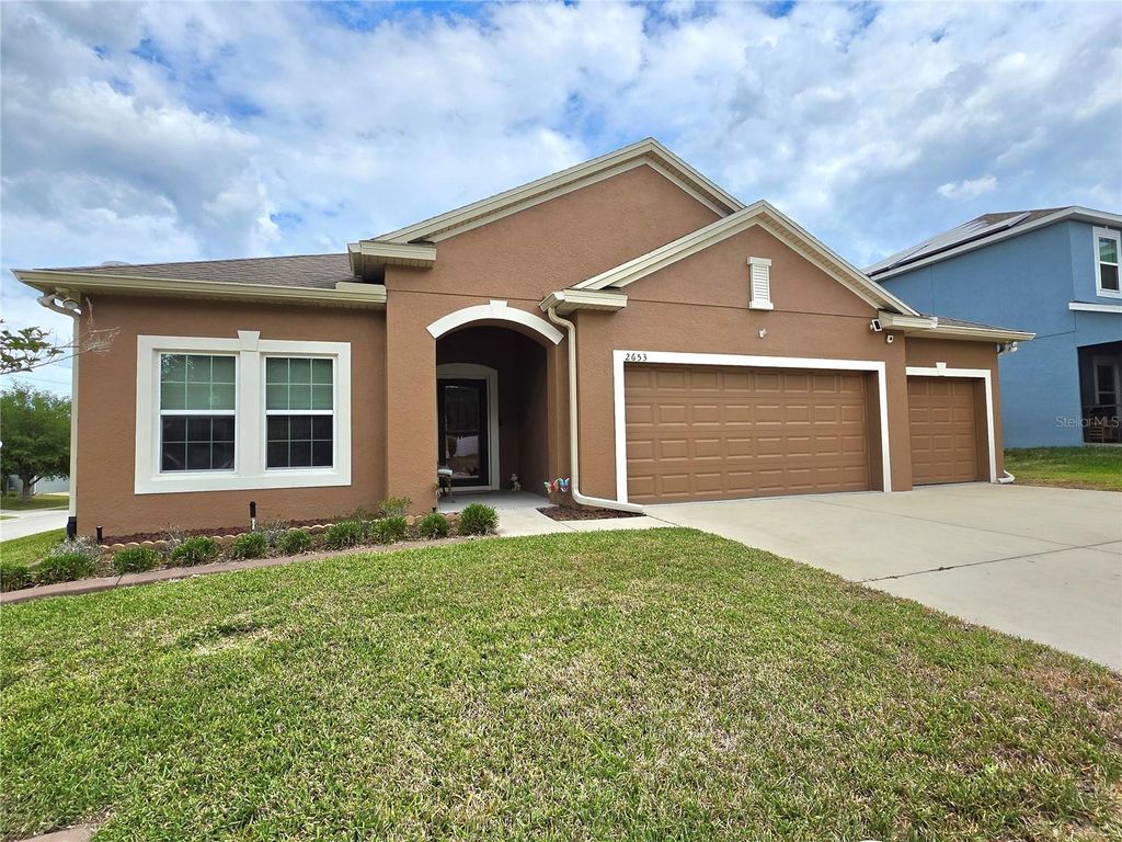 Photo of 2653 Limerick Circle, Grand Island, FL 32735 (MLS # G5111374)