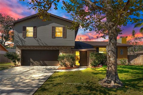 A home in WINTER SPRINGS