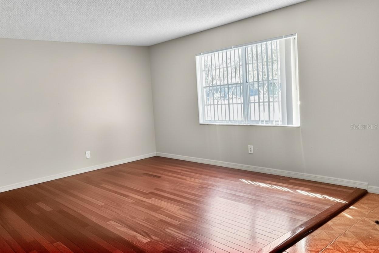 LAKEWOOD ESTATES - Residential