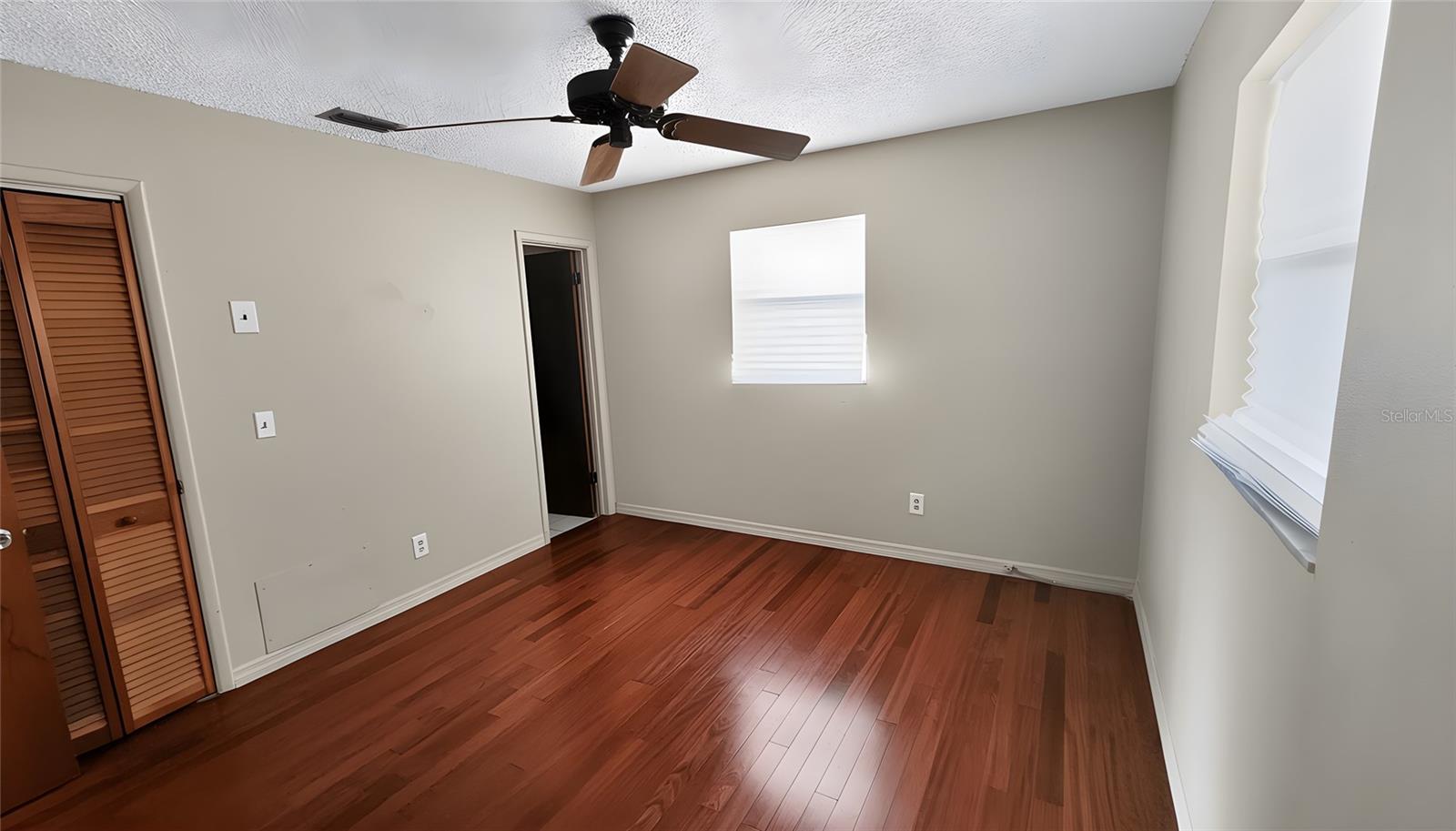 LAKEWOOD ESTATES - Residential