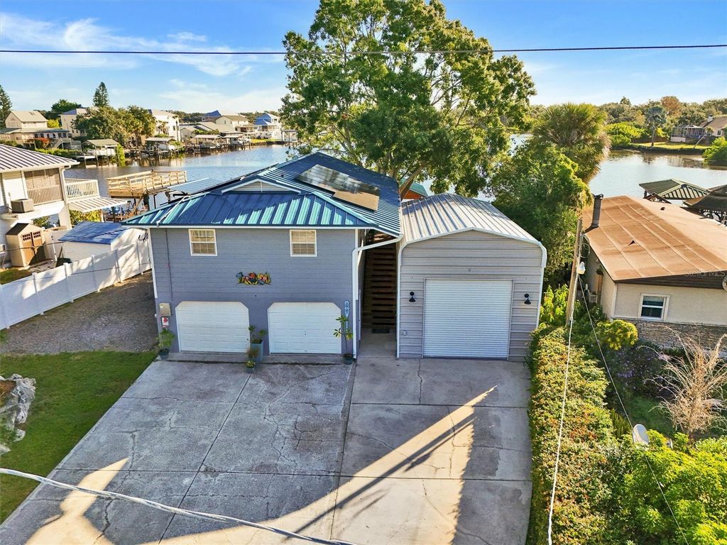 Photo of 9920 Alavista Drive, Gibsonton, FL 33534 (MLS # W7880089)