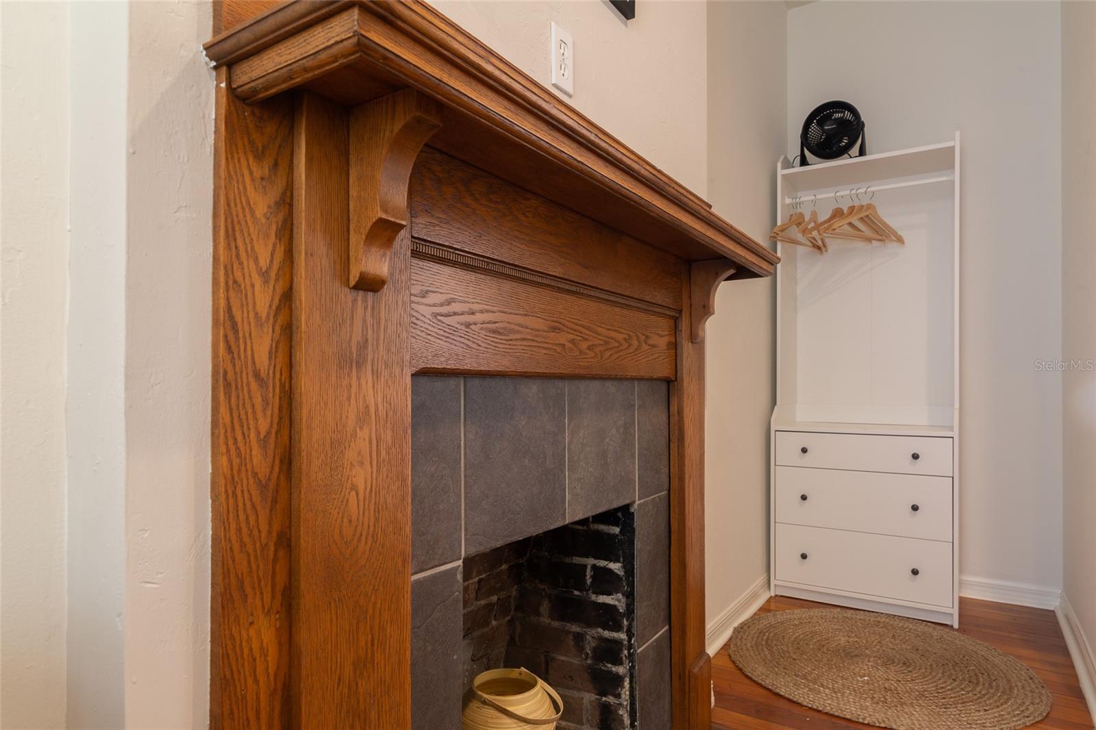 DOIG ROBERTSON - Commercial Lease