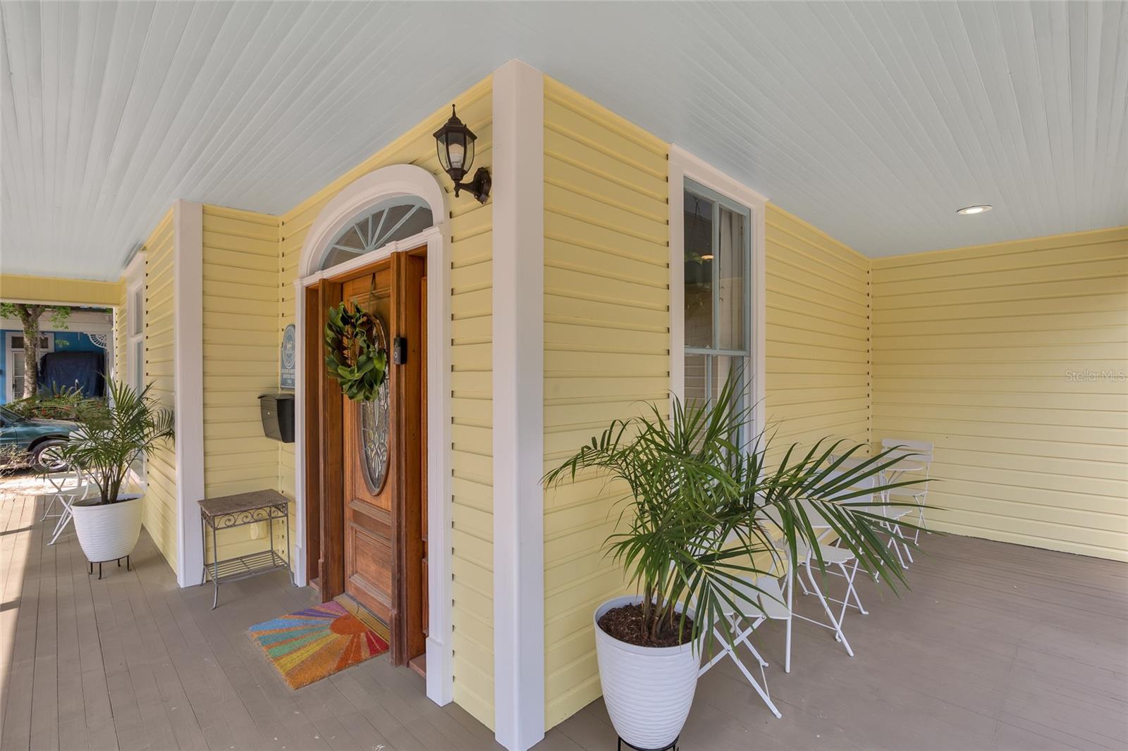 DOIG ROBERTSON - Commercial Lease