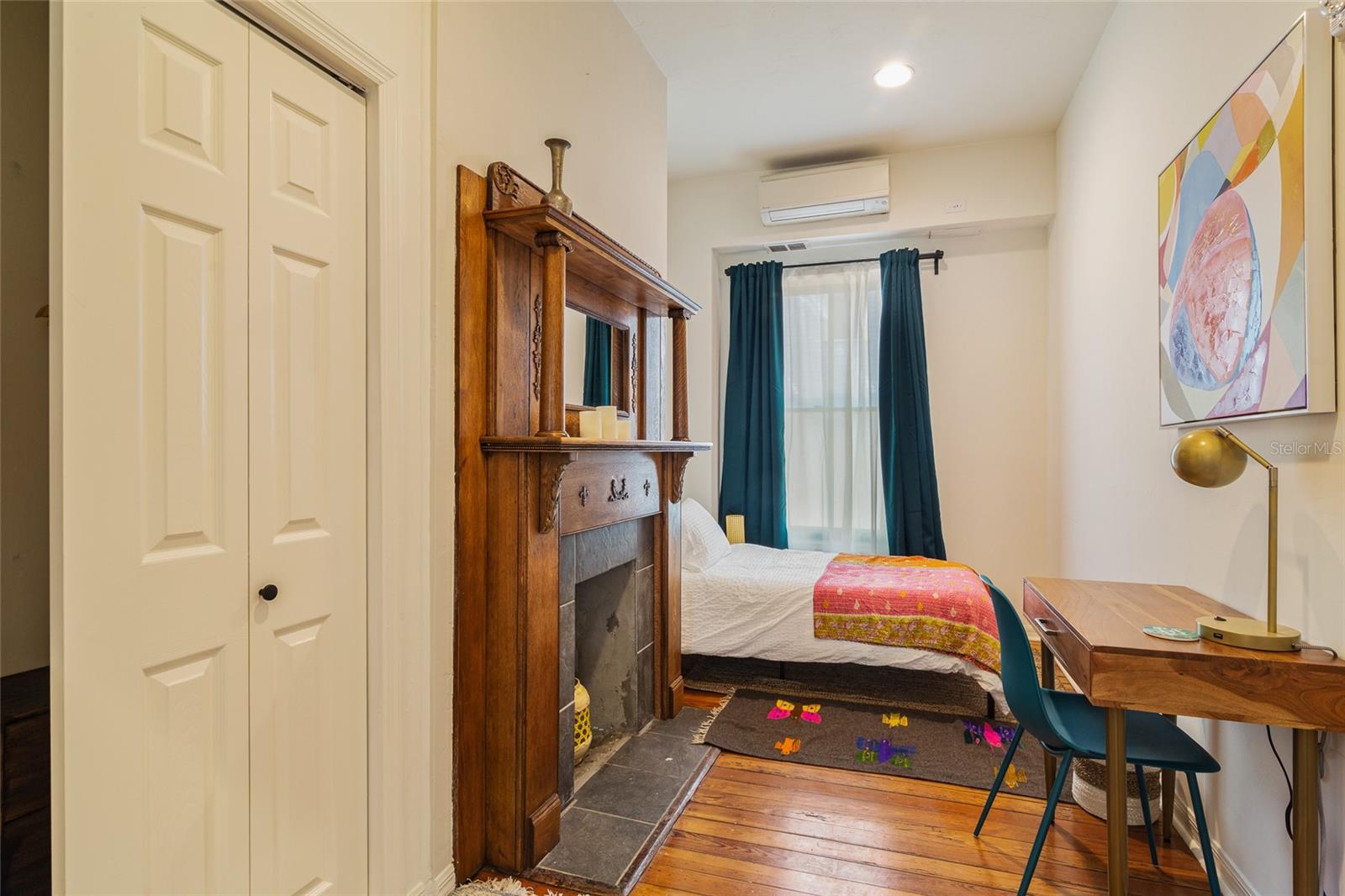 DOIG ROBERTSON - Commercial Lease