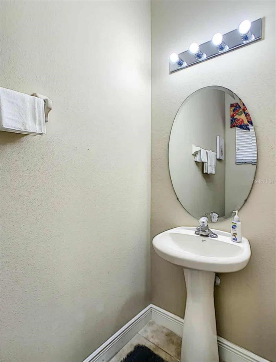 REUNION PH 01 PRCL 02 - Residential Lease