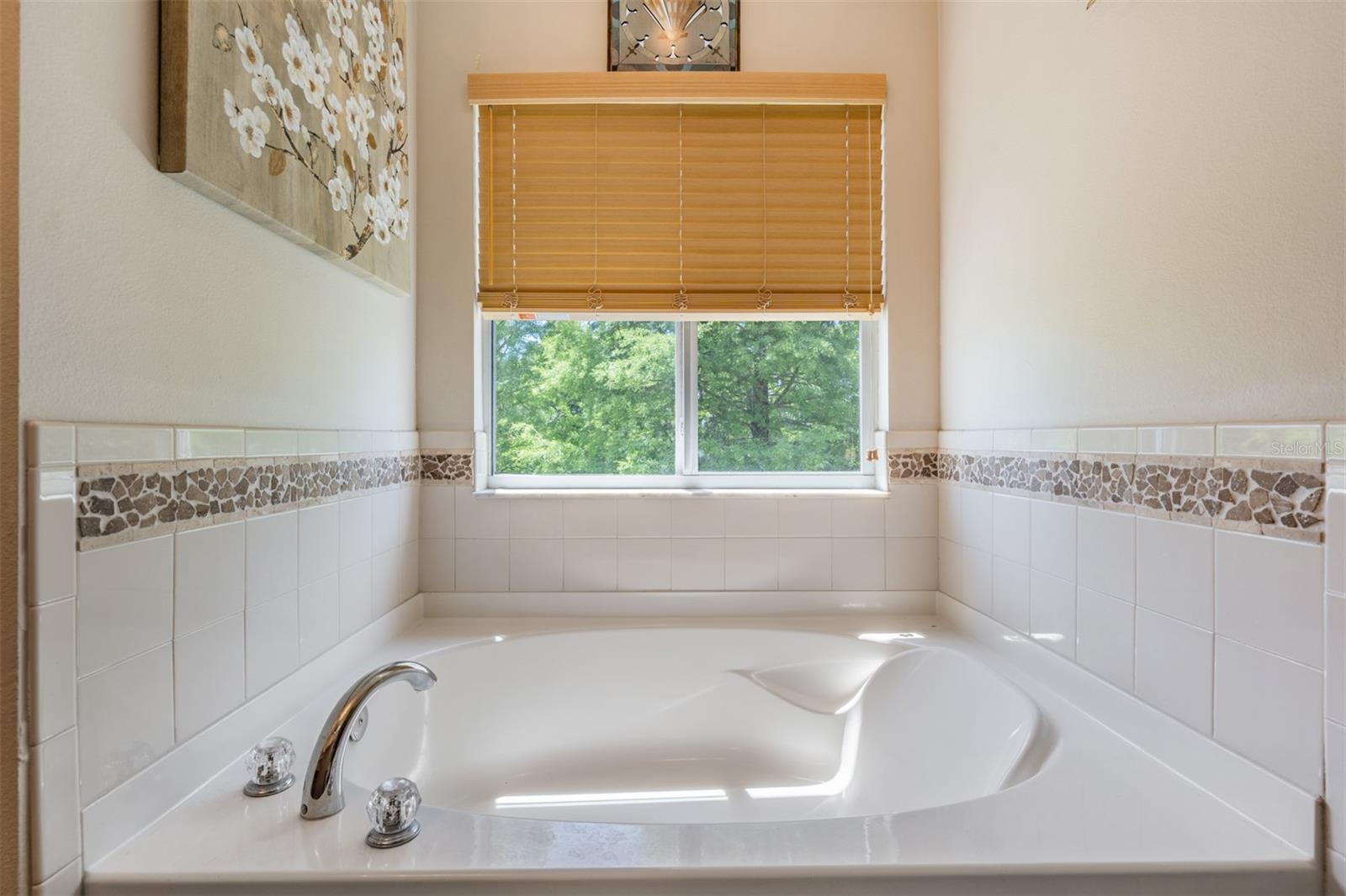 WEDGEWOOD TWNHMS - Residential