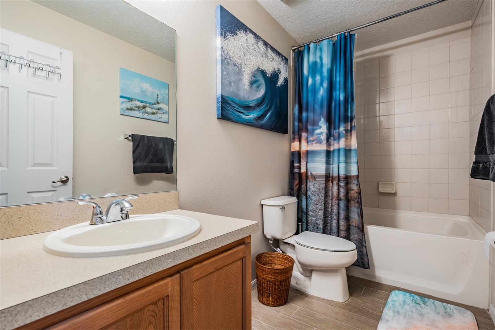 WEDGEWOOD TWNHMS - Residential