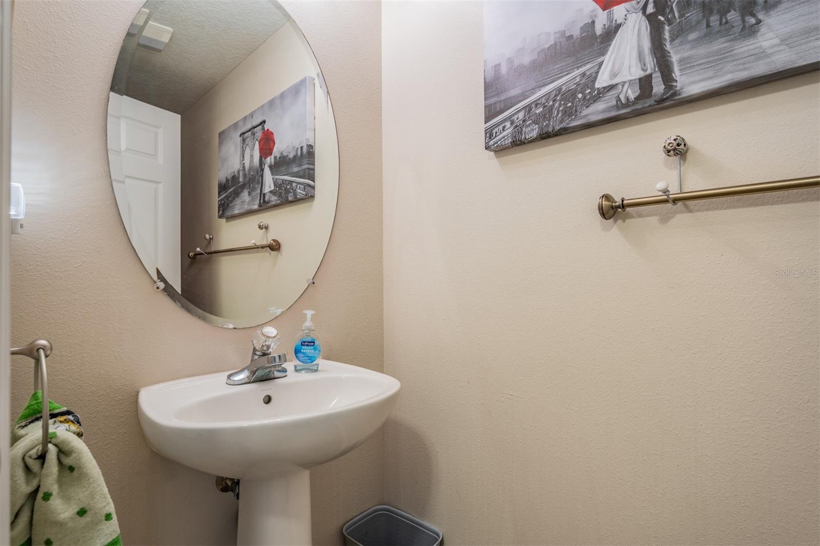 WEDGEWOOD TWNHMS - Residential