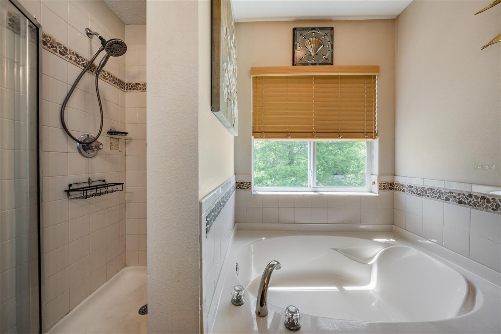 WEDGEWOOD TWNHMS - Residential