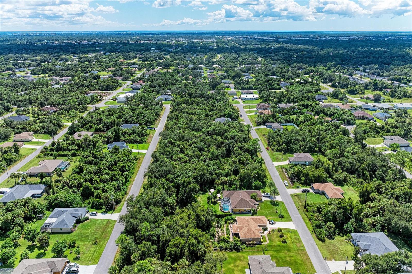 PORT CHARLOTTE SUB 12 - Land