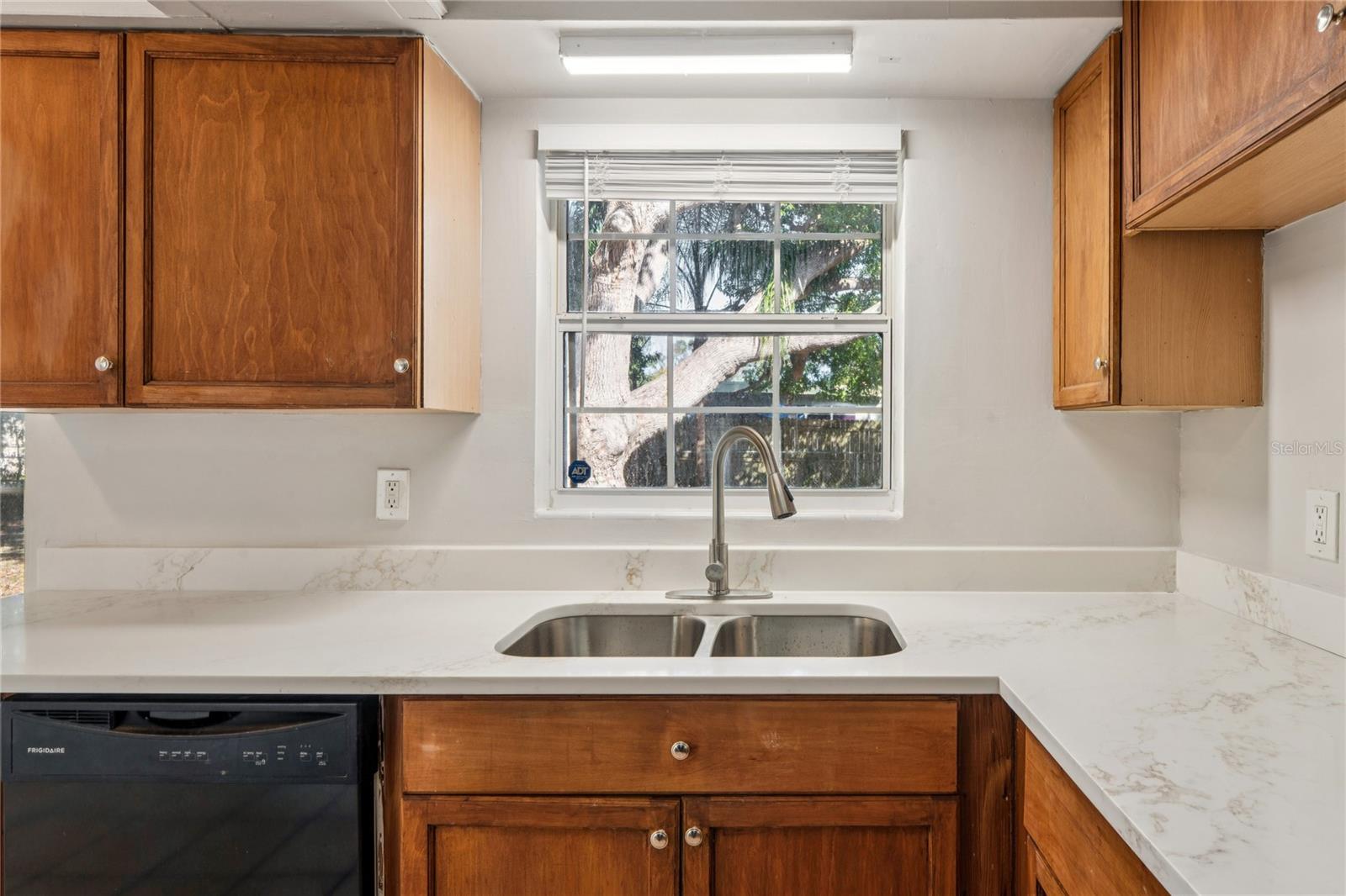 HIGHLAND TERRACE MANOR - Residential