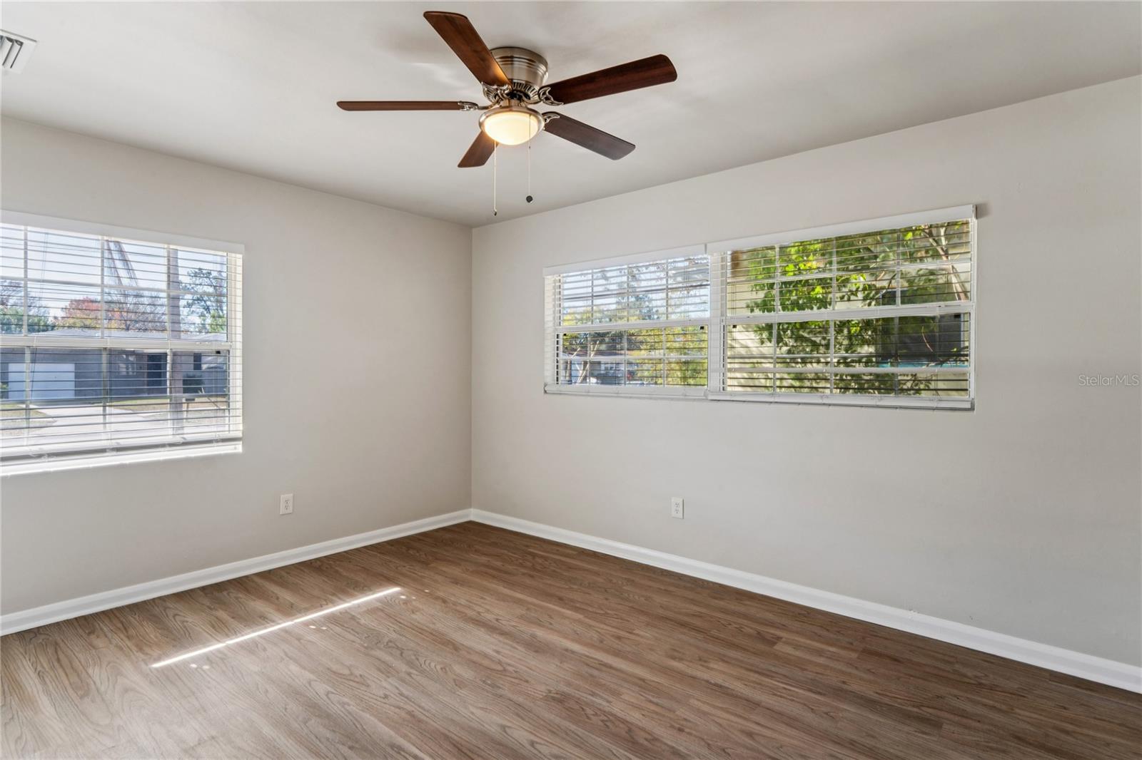 HIGHLAND TERRACE MANOR - Residential